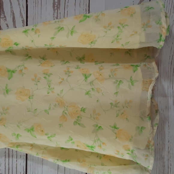 Little Lindsay Sheer Dress - Picture 3 of 8